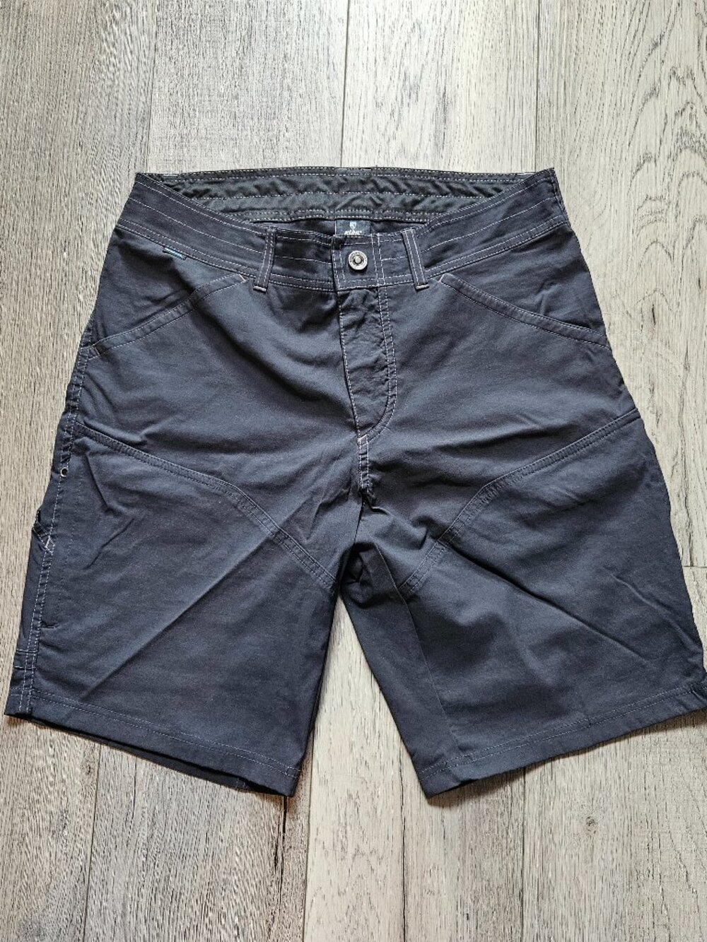 Kuhl Mens Size 32 Charcoal Grey Outdoor Hiking Shorts Stretch Cargo Pockets